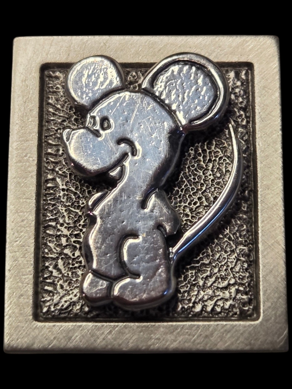 DARVEAU Vintage Pewter "Mous" Broche